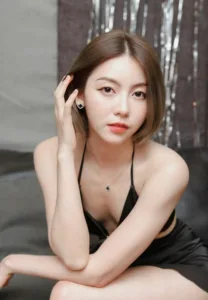 mina-ChopKinKhaiTom-Joobs